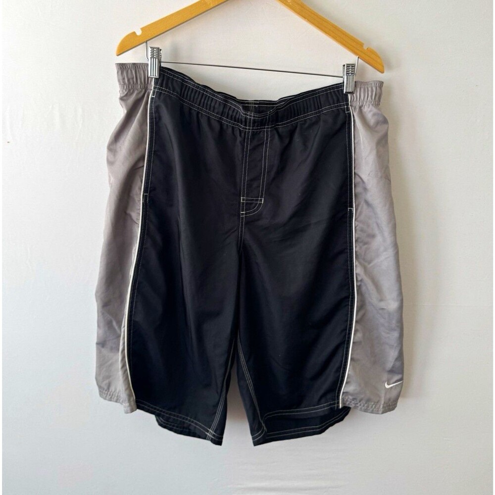 Nike Men’s L Athletic Shorts Black Gray Colorblock Drawstring Elastic Waist